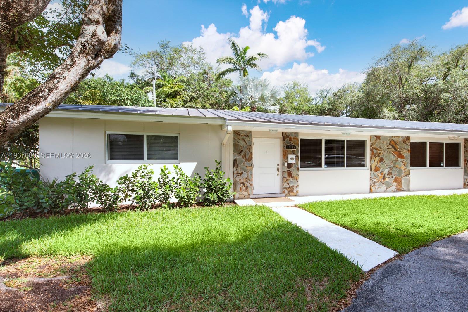 11745 Southwest 81st Road, Unit 11745 Pinecrest, FL 33156 - Photo 2 of 19