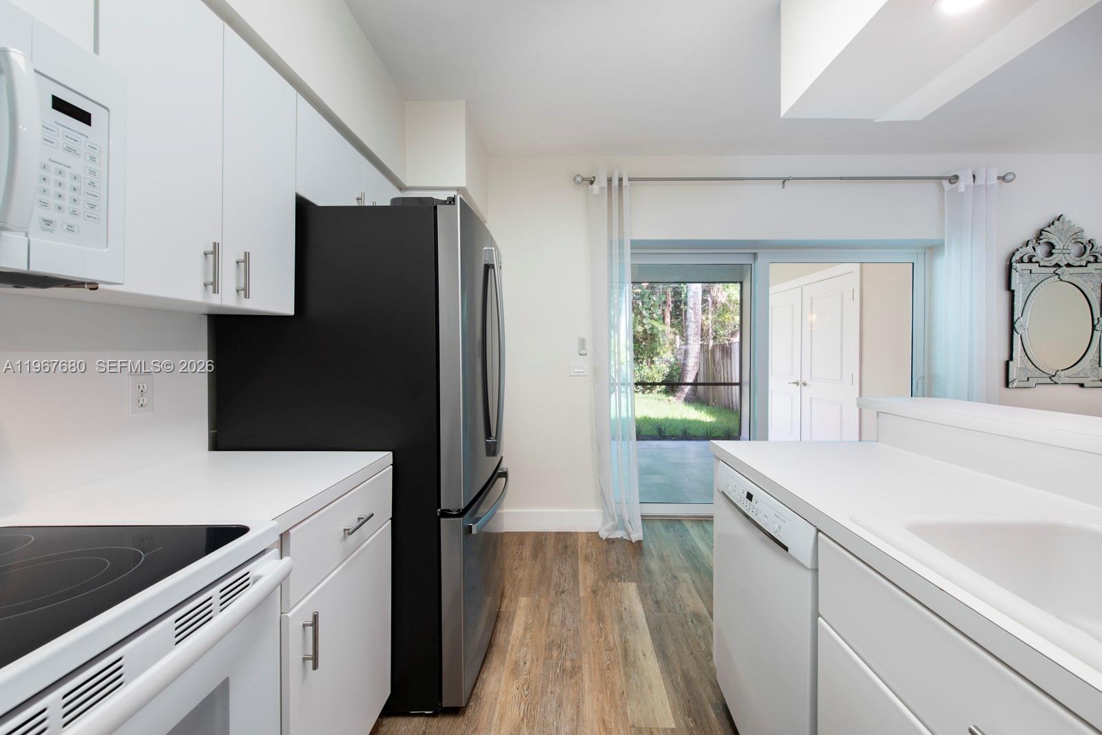 11745 Southwest 81st Road, Unit 11745 Pinecrest, FL 33156 - Photo 8 of 19