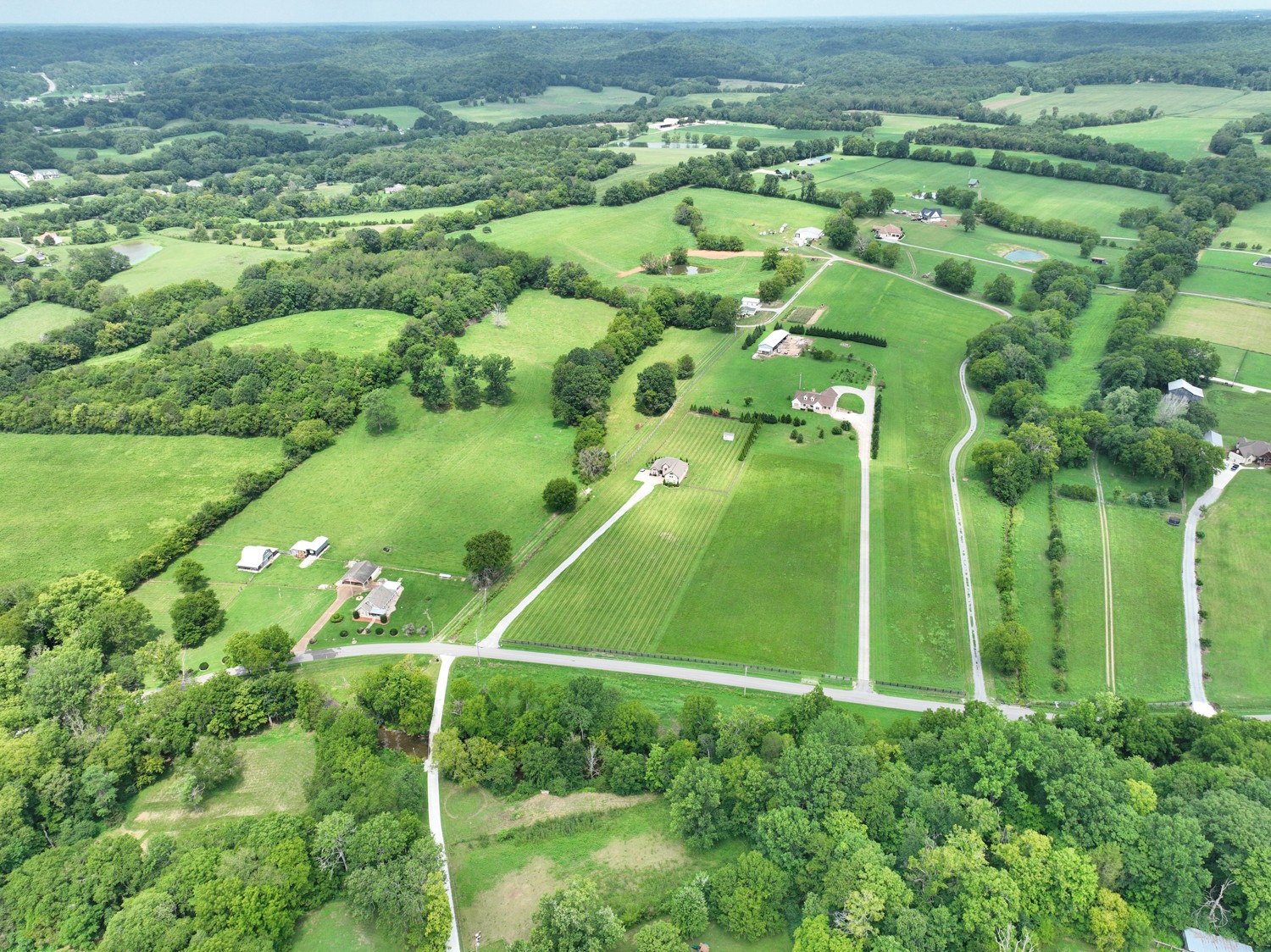 197 B Bugg Hollow Road Cottontown, TN 37048 - Photo 10 of 26 Gallery Image 10