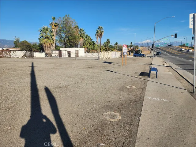 a view of city view and ocean view