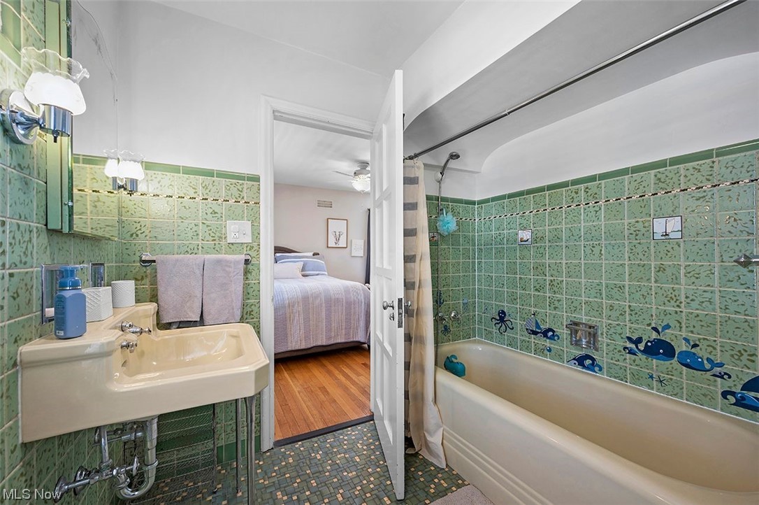 2451 Charney Road Cleveland, OH 44118 - Photo 26 of 35 Gallery Image 26