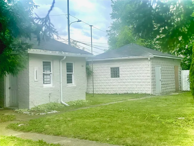 $269,900 | 72 East 136th Street, Riverdale, IL 60827