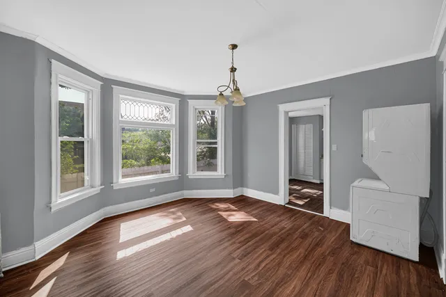 $269,900 | 72 East 136th Street, Riverdale, IL 60827