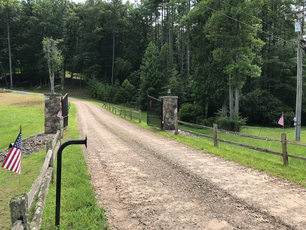 144 Morris Rdg Drive Murphy, NC 28906 - Photo 3 of 11 a view of a park
