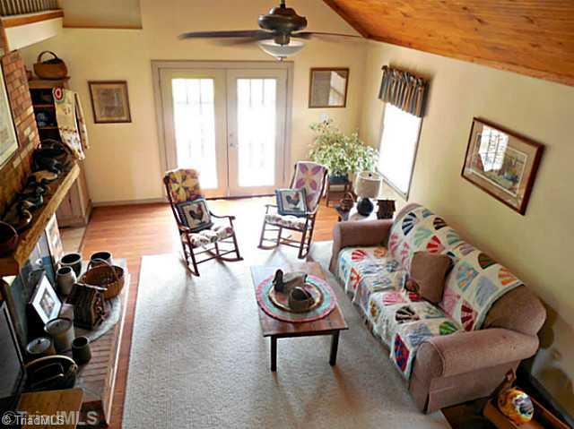 2454 Rockcrusher Road Lexington, NC 27292 - Photo 4 of 15 Living Room.