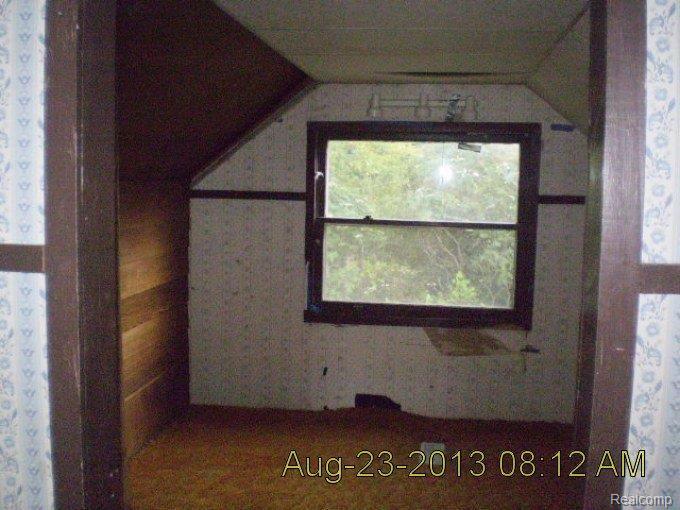 4755 Hollenbeck Road Columbiaville, MI 48421 - Photo 11 of 11 Upstairs.JPG