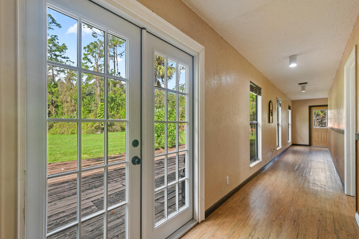 17427 Jupiter Farms Road Jupiter, FL 33478 - Photo 13 of 59 DSC_8807