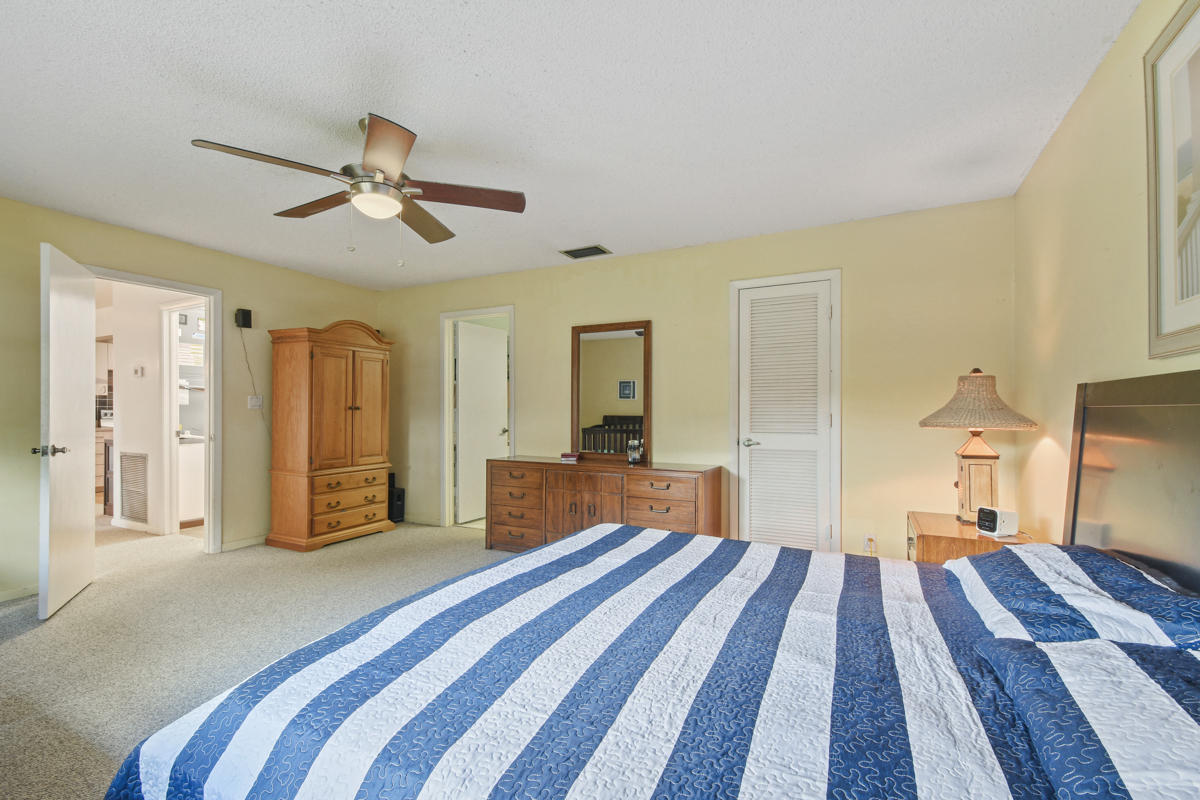 17427 Jupiter Farms Road Jupiter, FL 33478 - Photo 19 of 59 DSC_8789