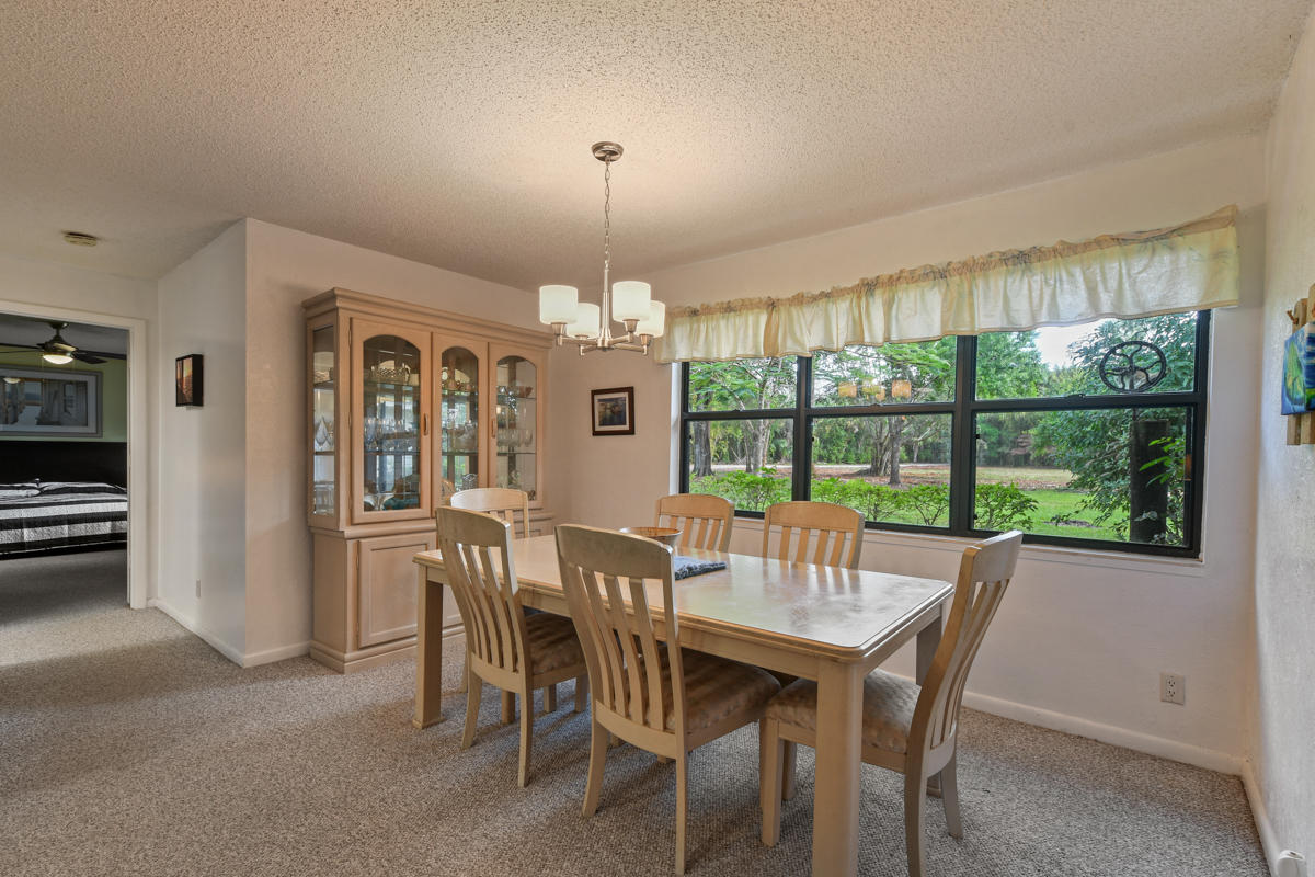 17427 Jupiter Farms Road Jupiter, FL 33478 - Photo 5 of 59 DSC_8864
