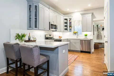 $799,000 | 91 Keyes Road, Livingston, NJ 07039