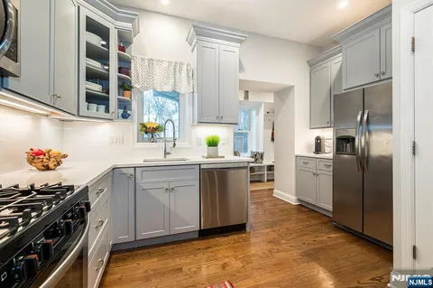 $799,000 | 91 Keyes Road, Livingston, NJ 07039