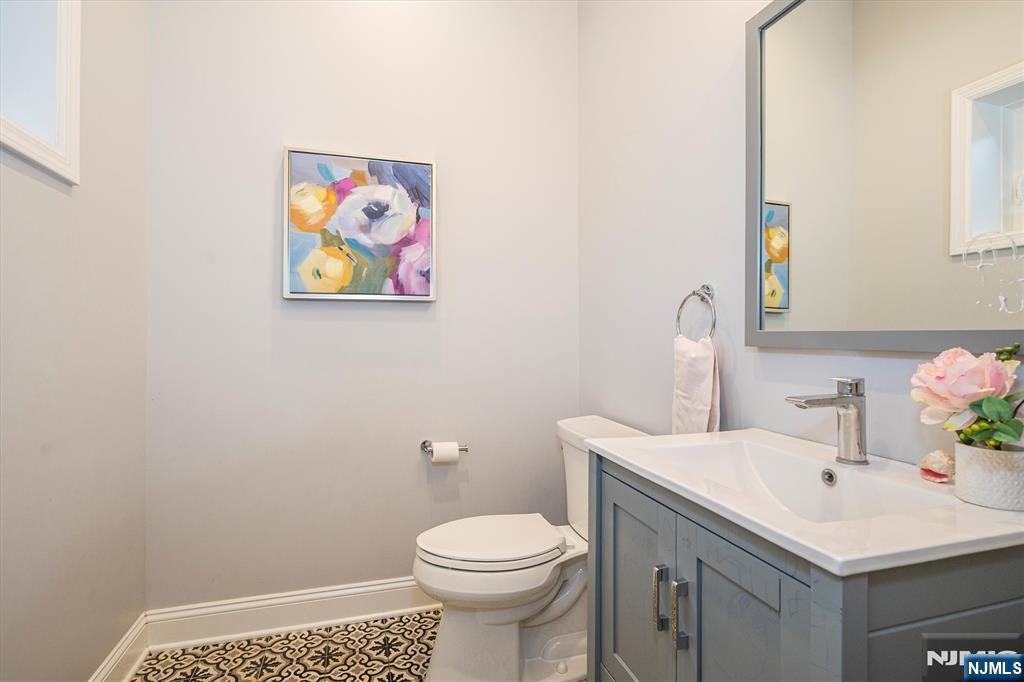 91 Keyes Road Livingston, NJ 07039 - Photo 19 of 41