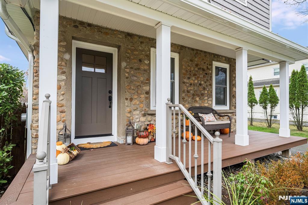 91 Keyes Road Livingston, NJ 07039 - Photo 5 of 41