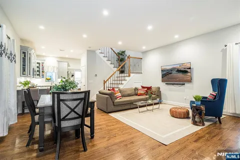 $799,000 | 91 Keyes Road, Livingston, NJ 07039