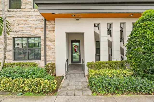 $520,000 | 7809 Northwest 104th Avenue, Unit 1, Doral, FL 33178