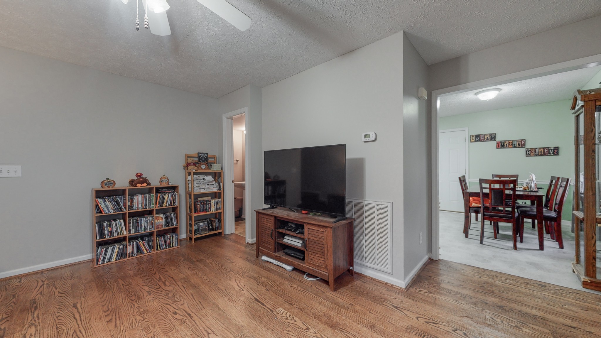 1312 J D Todd Road Murfreesboro, TN 37129 - Photo 5 of 40 Gallery Image 5