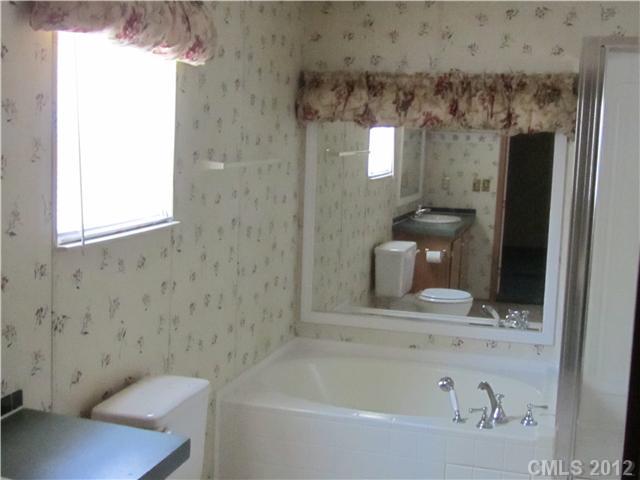 3770 Rene Lane Maiden, NC 28650 - Photo 10 of 15 Gallery Image 10
