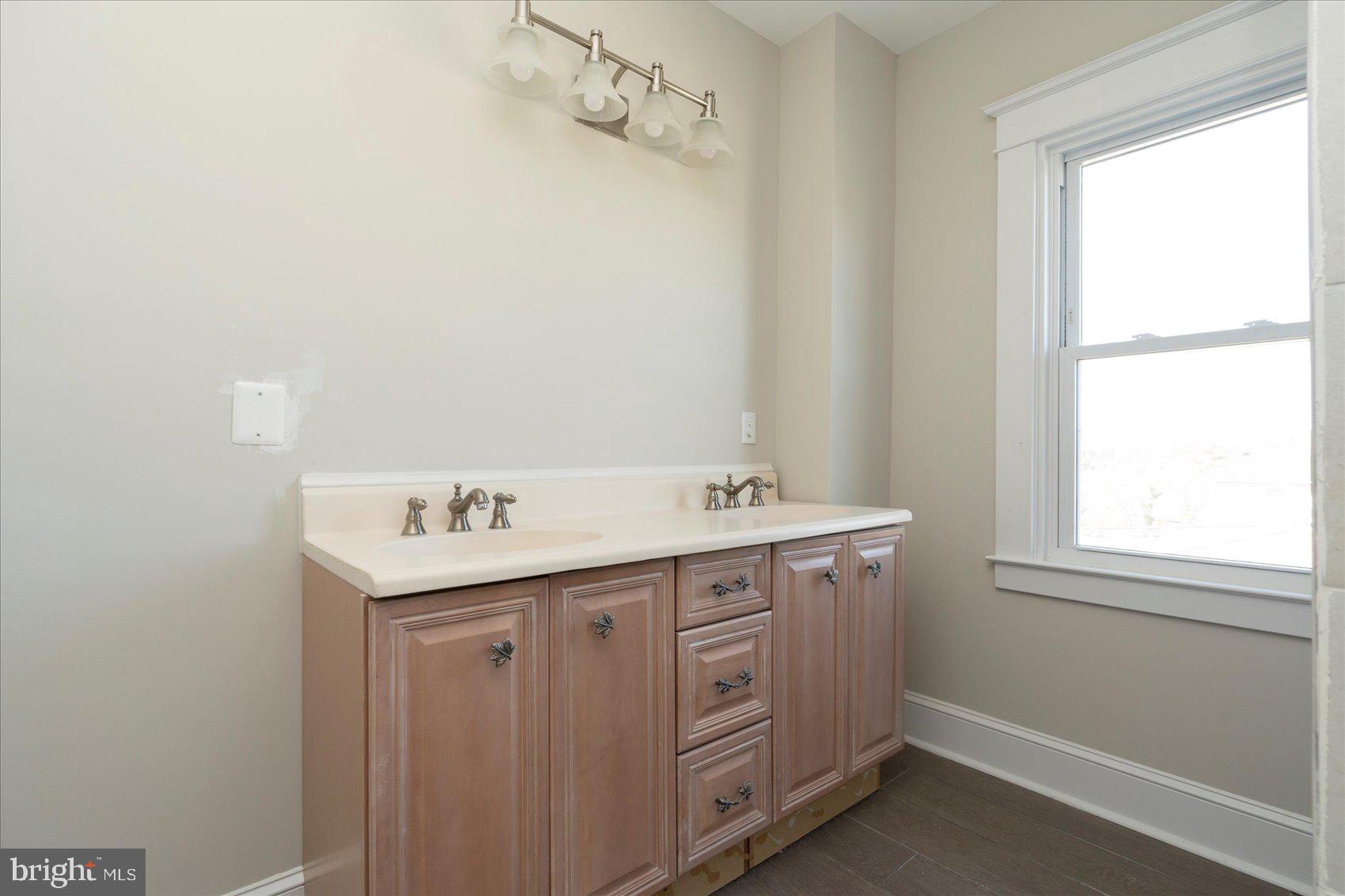 4315 Wentworth Road Baltimore, MD 21207 - Photo 33 of 39 Gallery Image 33