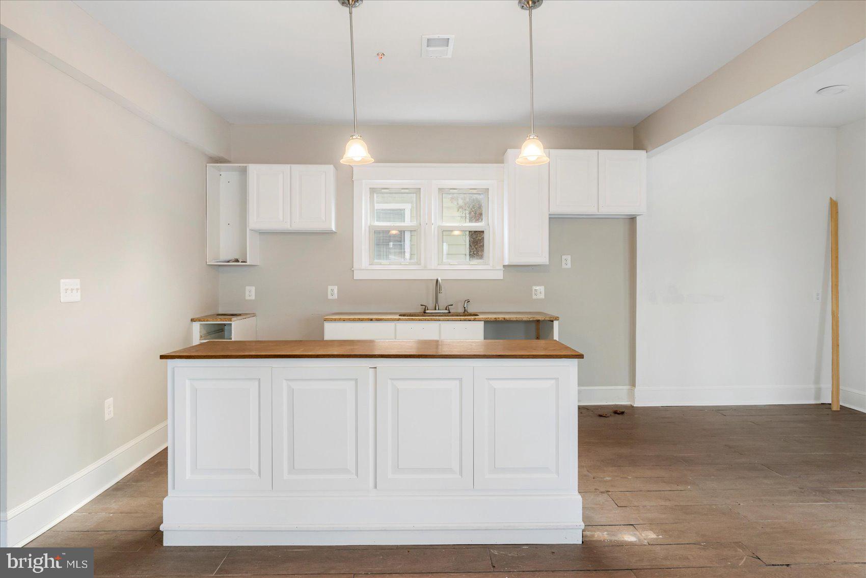 4315 Wentworth Road Baltimore, MD 21207 - Photo 10 of 39 Gallery Image 10