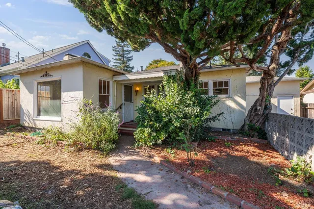 $649,000 | 618 Galland Street, Petaluma, CA 94952