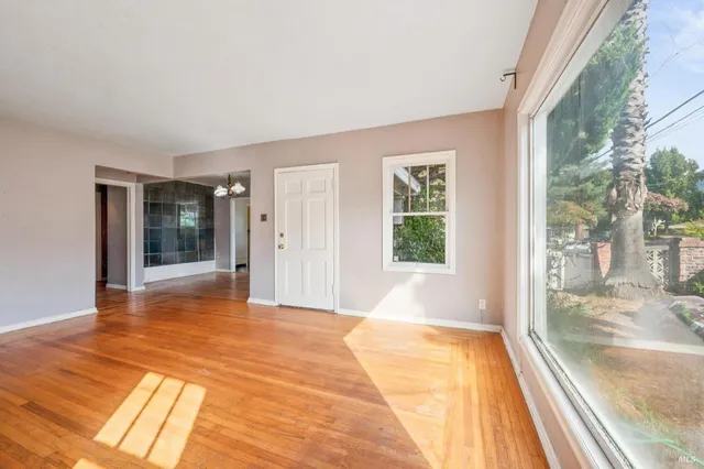 $649,000 | 618 Galland Street, Petaluma, CA 94952