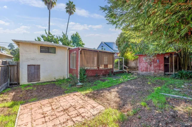 $649,000 | 618 Galland Street, Petaluma, CA 94952