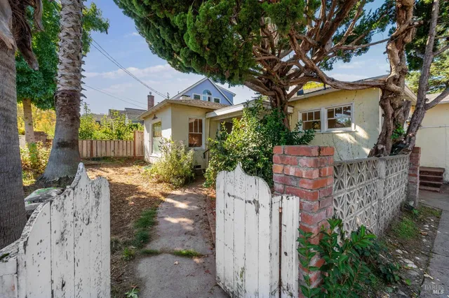 $649,000 | 618 Galland Street, Petaluma, CA 94952