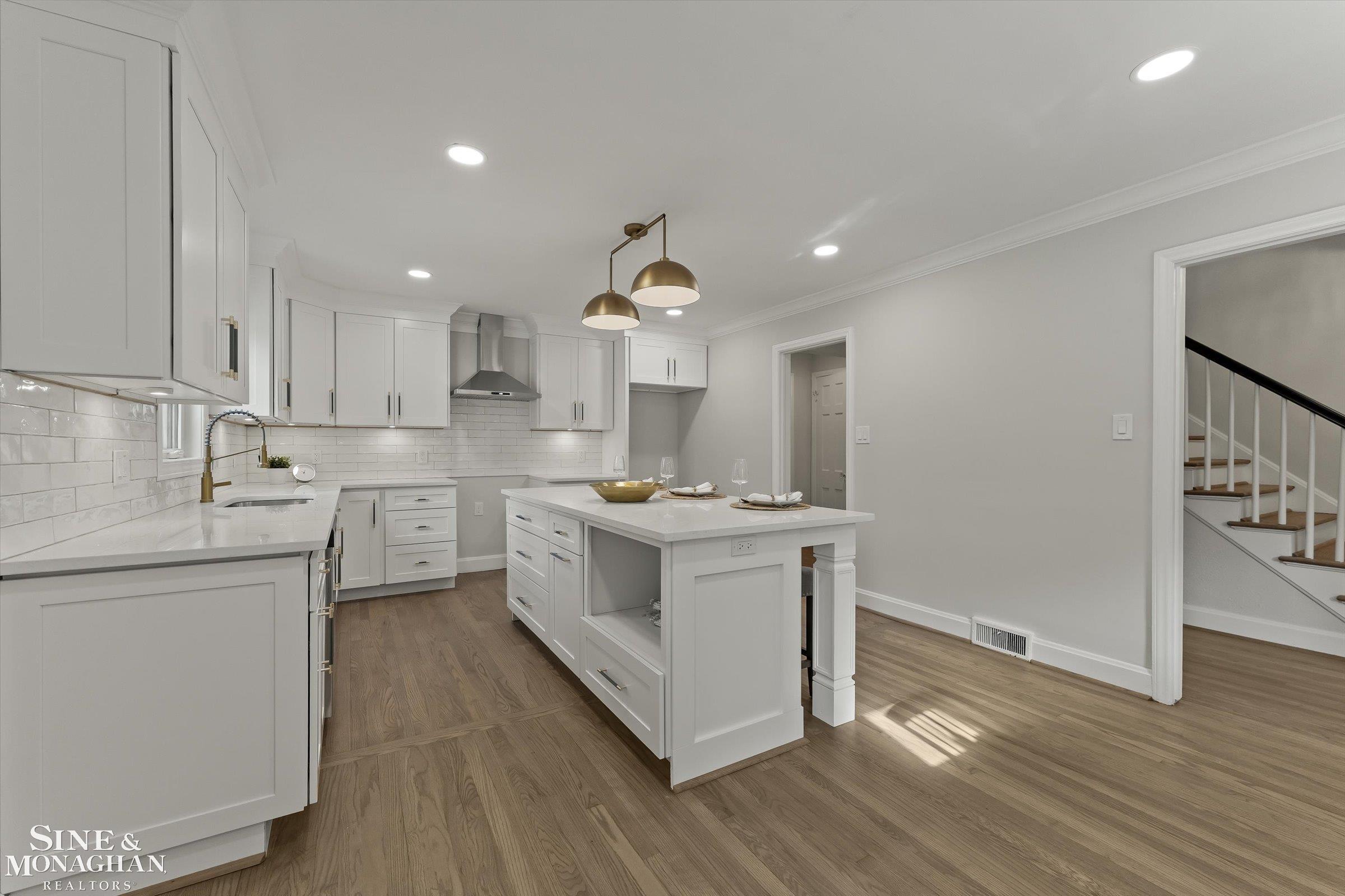 233 McMillan Road Grosse Pointe, MI 48236 - Photo 8 of 41