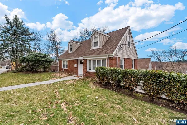 $3,750 | 755 Oak Street, Ridgefield, NJ 07657