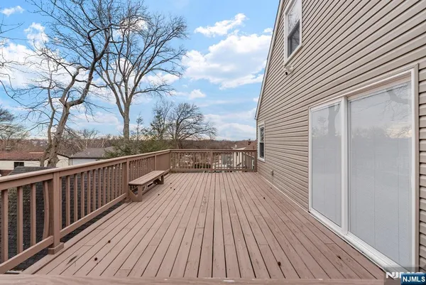 $3,750 | 755 Oak Street, Ridgefield, NJ 07657