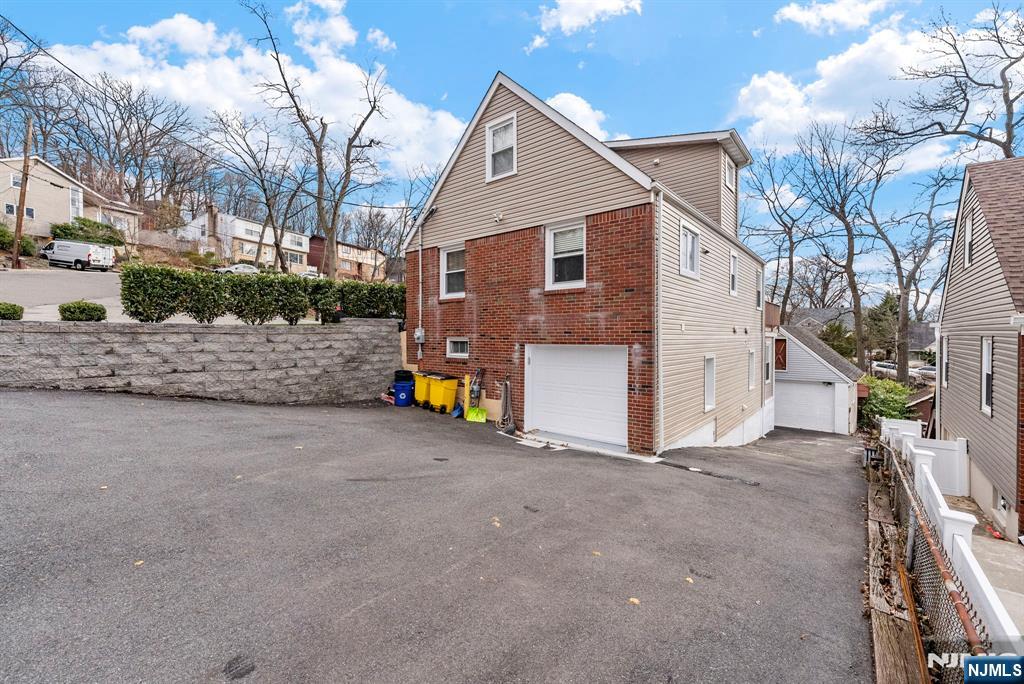 755 Oak Street Ridgefield, NJ 07657 - Photo 21 of 21