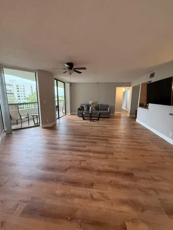 $2,750 | 6372 La Costa Drive, Unit 306, Boca Raton, FL 33433