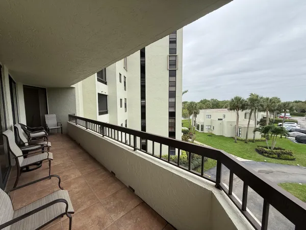 $2,750 | 6372 La Costa Drive, Unit 306, Boca Raton, FL 33433