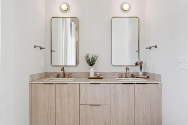 $399,900 | 430 Skyfield Court, Weirsdale, FL 32195