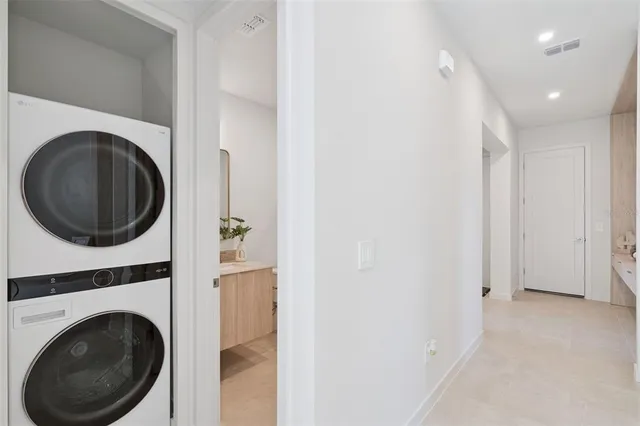 $399,900 | 430 Skyfield Court, Weirsdale, FL 32195