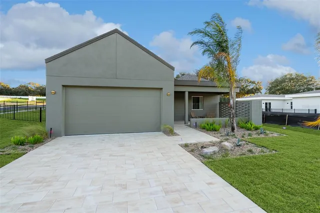 $399,900 | 430 Skyfield Court, Weirsdale, FL 32195