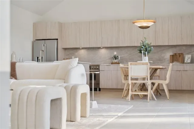 $399,900 | 430 Skyfield Court, Weirsdale, FL 32195