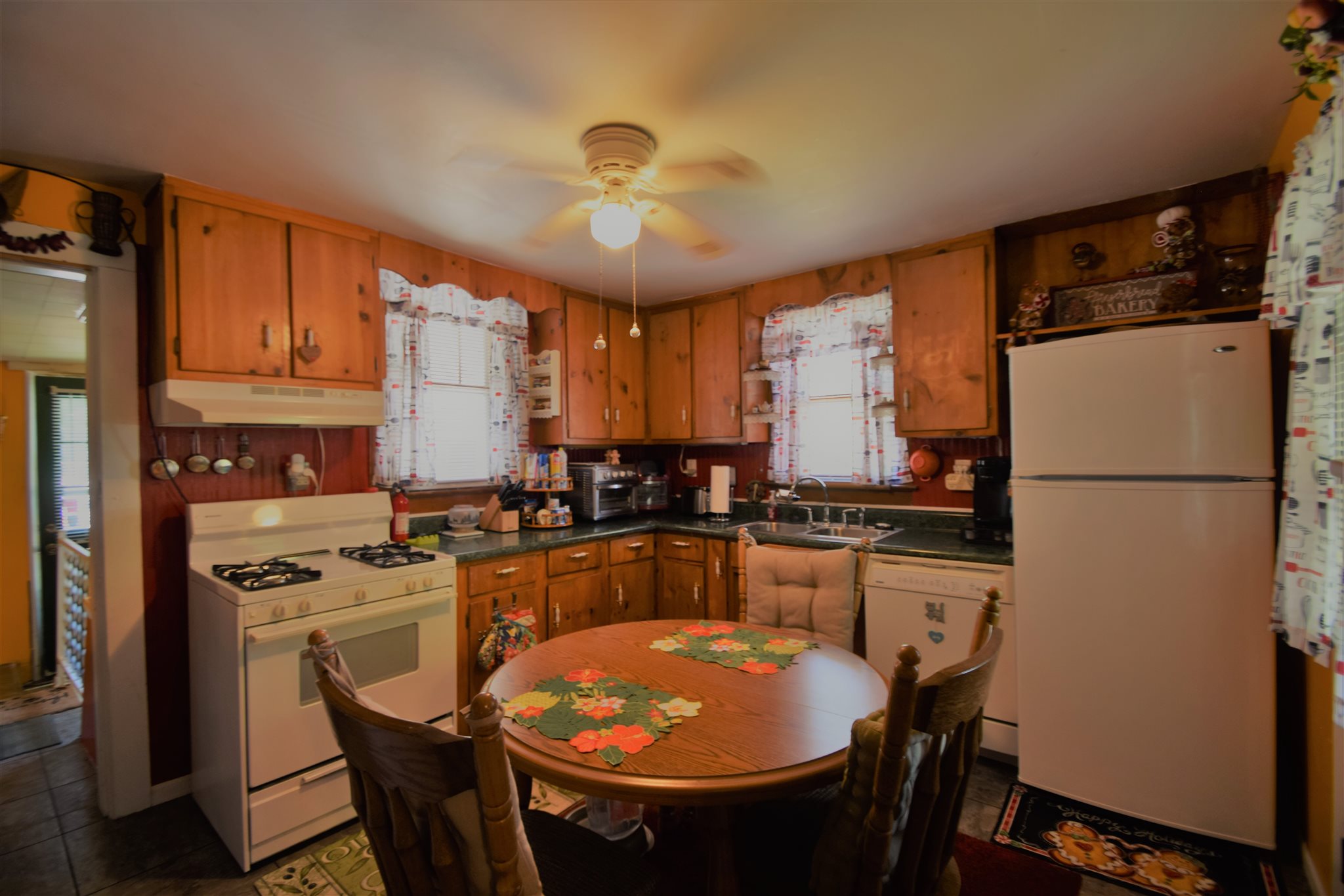 1430 Sinclair Street Fort Wayne, IN 46808 - Photo 7 of 15 Gallery Image 7