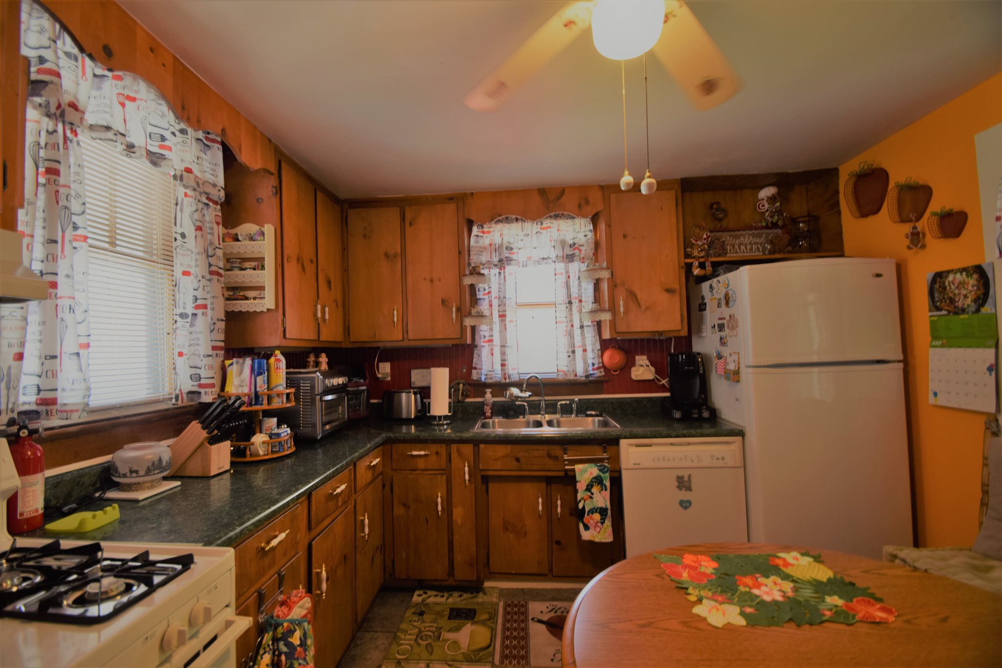 1430 Sinclair Street Fort Wayne, IN 46808 - Photo 9 of 15 Gallery Image 9