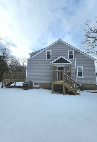 $2,600 | 16637 West Brockman Avenue, Lincolnshire, IL 60069