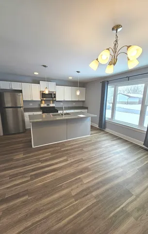 $2,600 | 16637 West Brockman Avenue, Lincolnshire, IL 60069