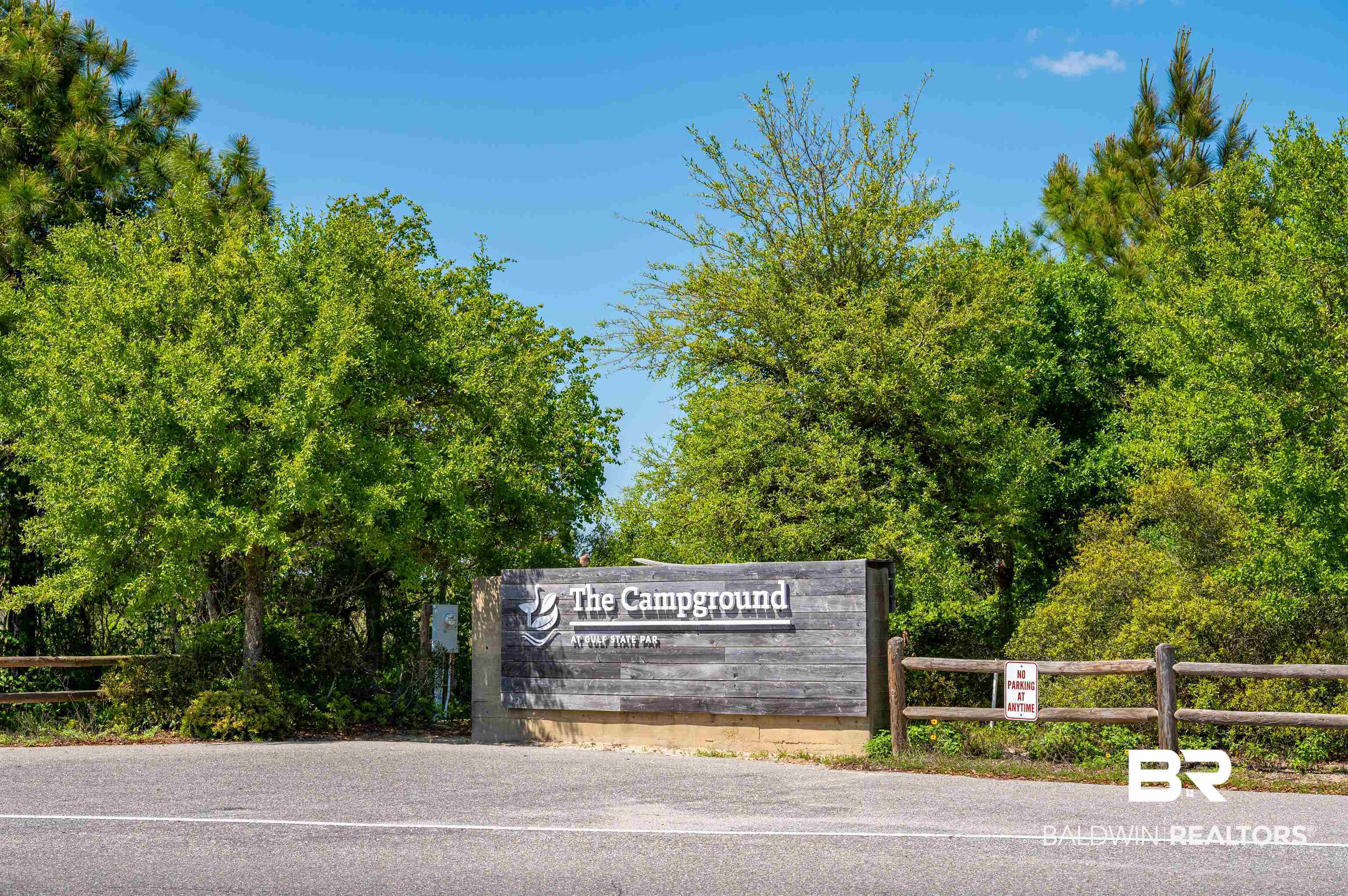 657 Island Way Gulf Shores, AL 36542 - Photo 58 of 59 Community sign with fence