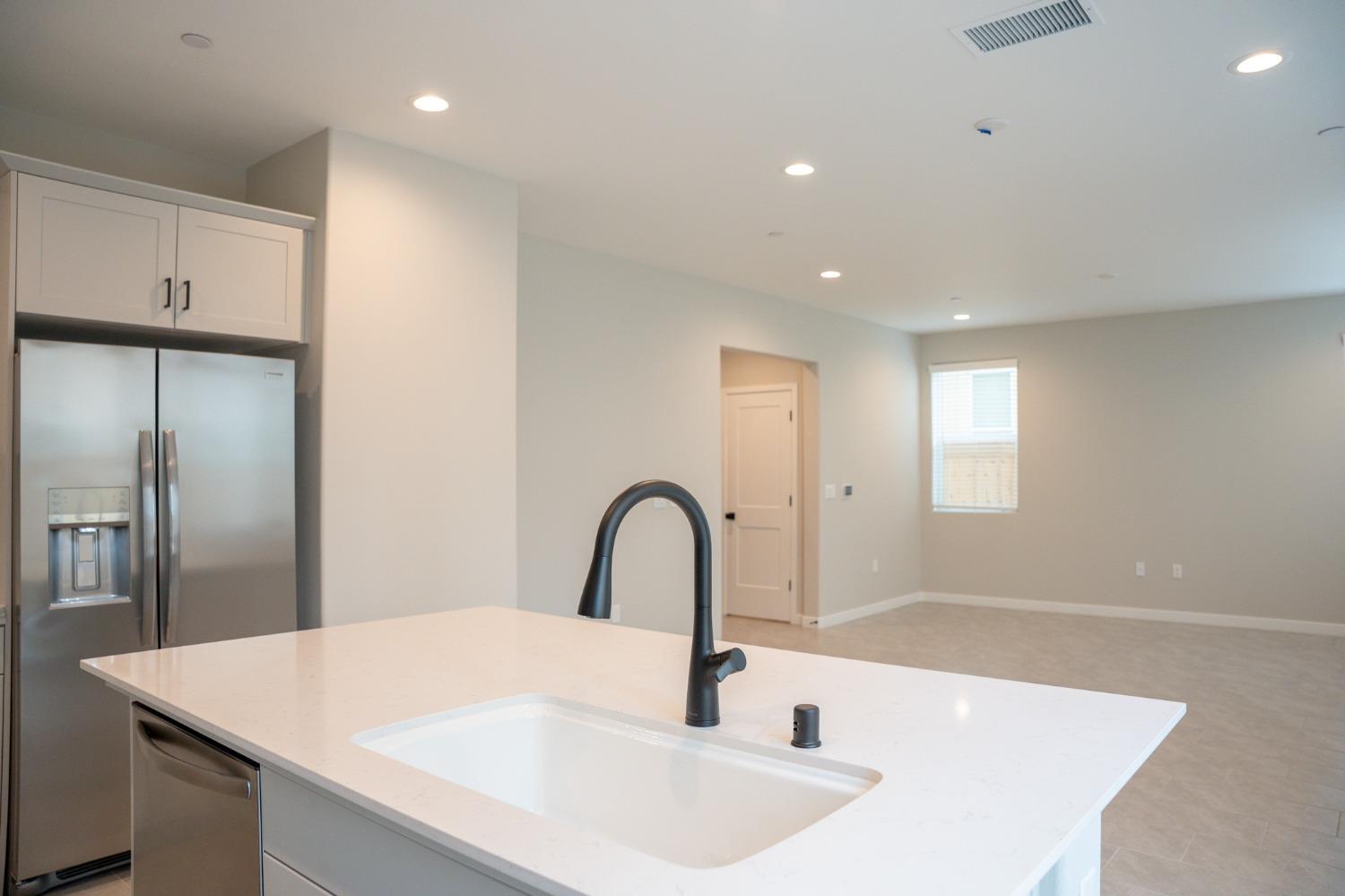 4139 Ash Road Madera, CA 93636 - Photo 11 of 31