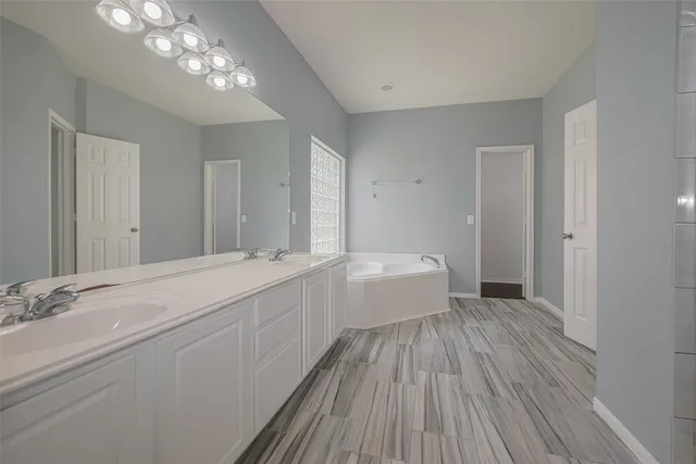 $499,000 | 9205 Sunridge Court, Pearland, TX 77584