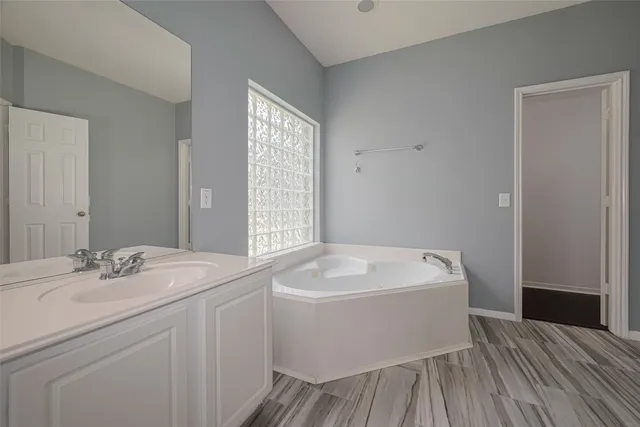 $499,000 | 9205 Sunridge Court, Pearland, TX 77584