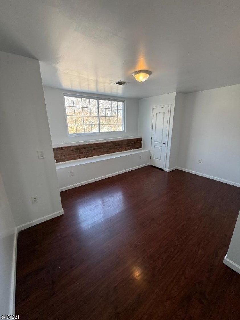 55 Westervelt Avenue Hawthorne, NJ 07506 - Photo 11 of 22