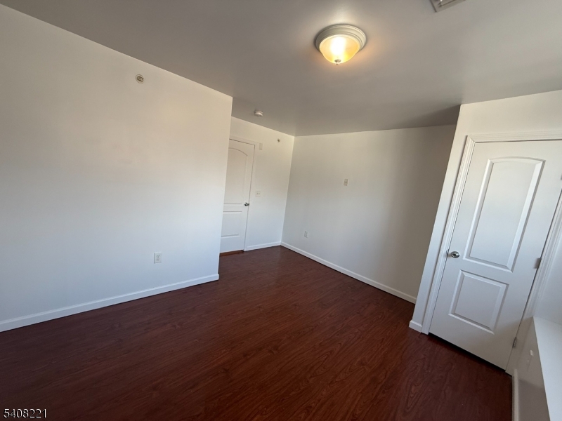 55 Westervelt Avenue Hawthorne, NJ 07506 - Photo 12 of 22