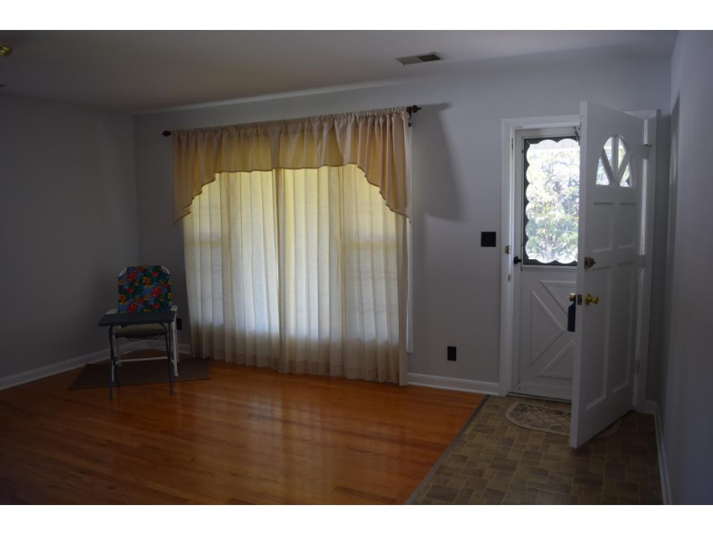 133 Judge Ben Allen Road Elizabethton, TN 37643 - Photo 7 of 23 Photo 7