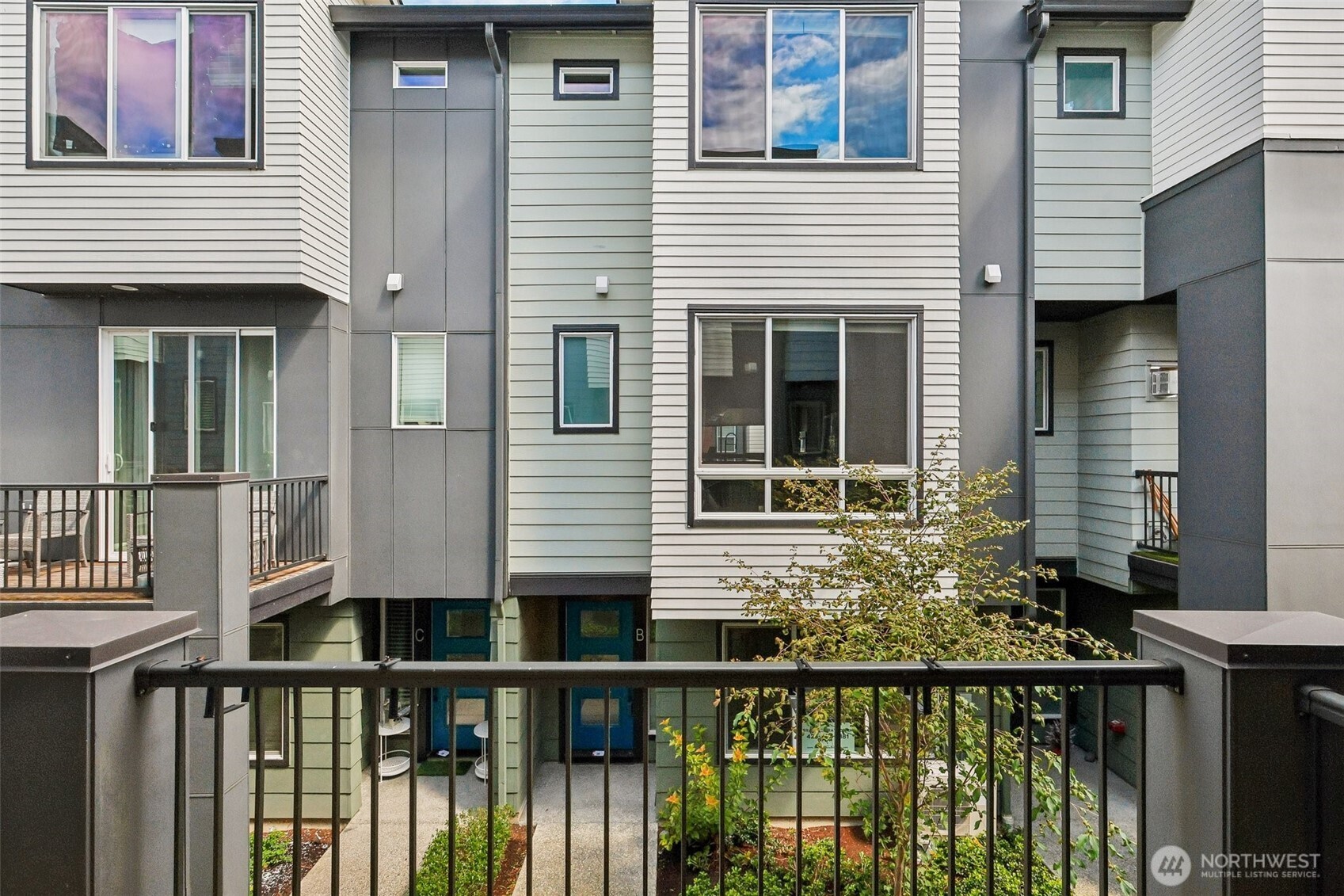 615 238th Street Southeast, Unit D Bothell, WA 98021 - Photo 35 of 37