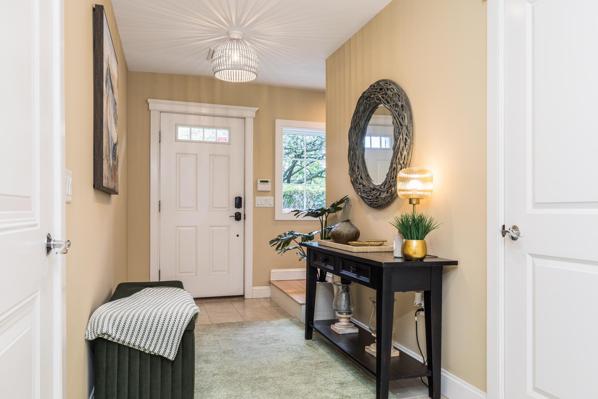 19 Bridge Street, Unit 1 Kittery, ME 03904 - Photo 6 of 44